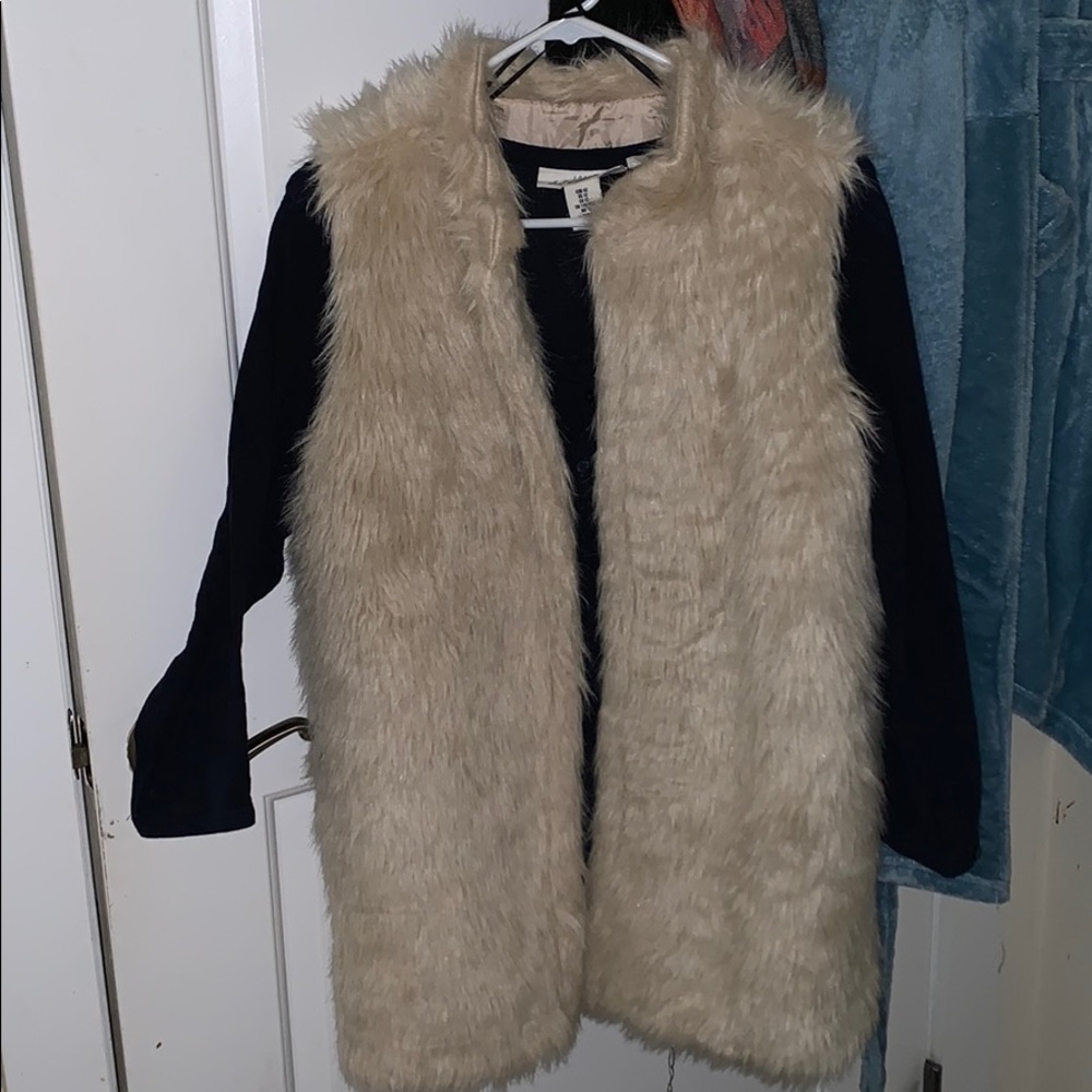 Fur vest